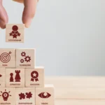 12 Qualities of Leaders You Need to Know to Be Great