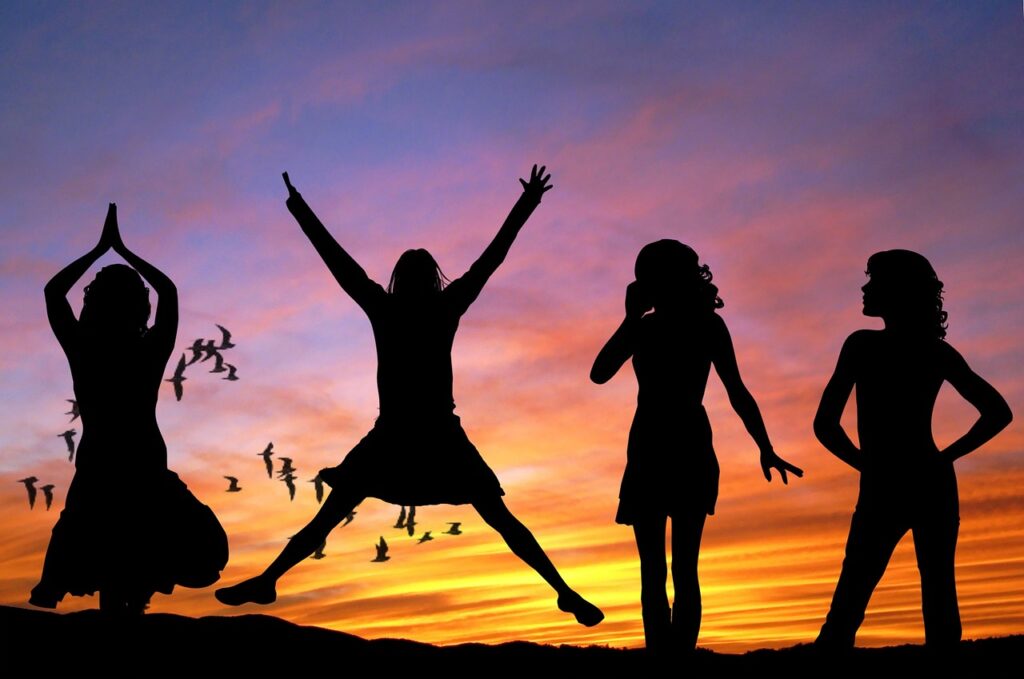 Expectancy Theory of Motivation: Complete Guide girls, women, happy
