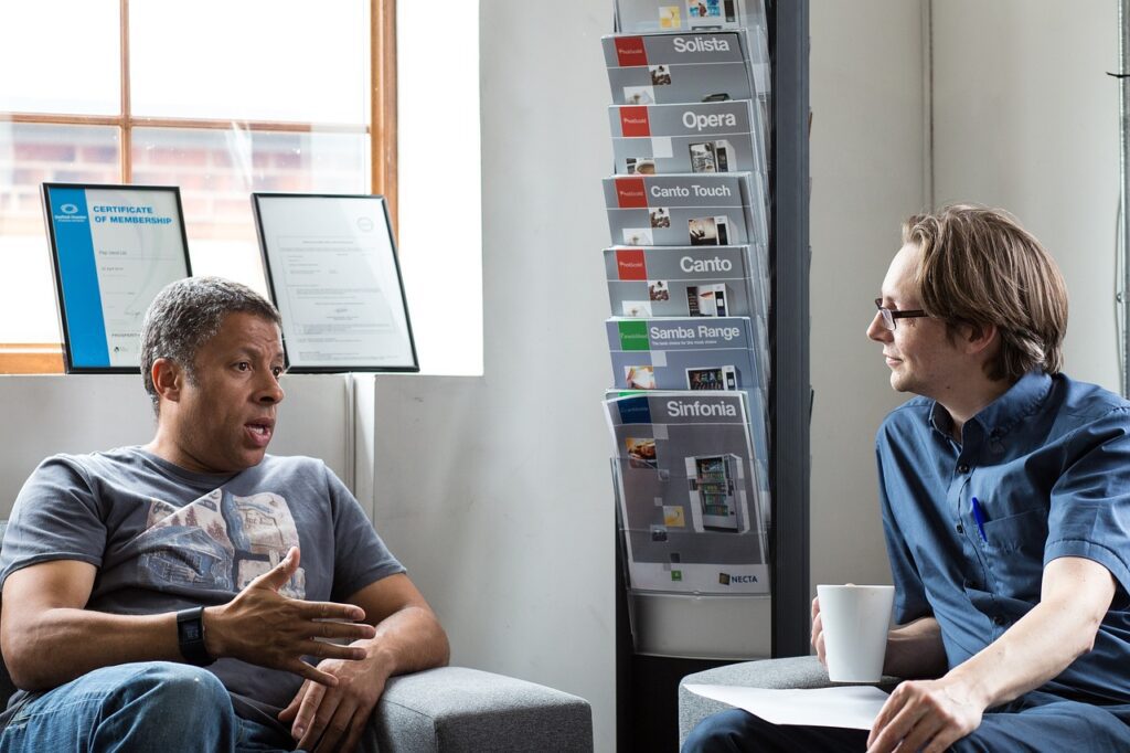 10 Common Problems With Workplace Communication Solved listen, informal meeting, chatting-1702648.jpg