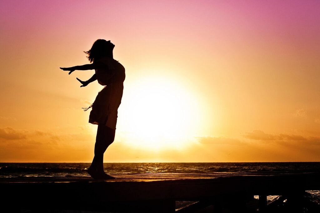 The Effects of Negative Thinking on the Body and Mind woman, silhouette, sunset