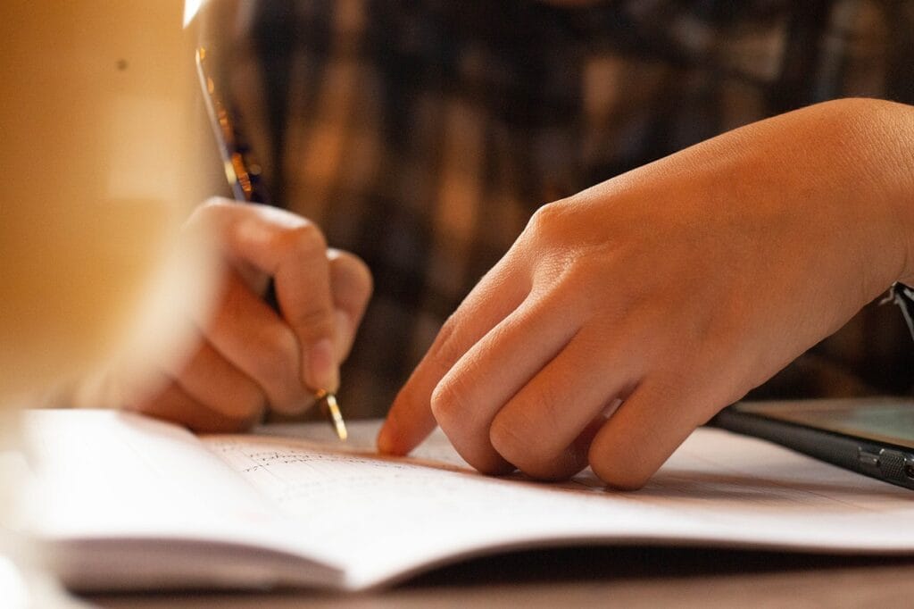 Practical Tips on How to Deal with Confrontation pen, write, girl