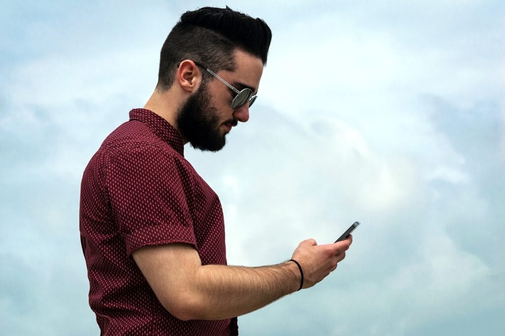 Practical Tips on How to Deal with Confrontation phone, cell, customer service