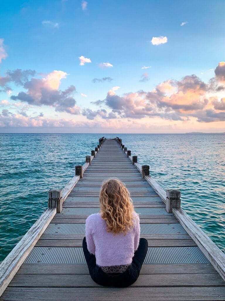 Practical Tips on How to Deal with Confrontation woman, sit, boardwalk